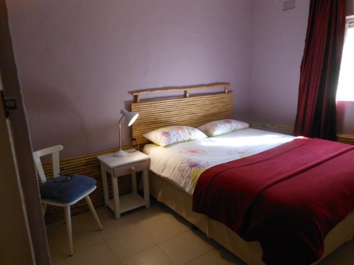 Amber Lagoon Backpackers Lodge Vleirivier Ngoại thất bức ảnh