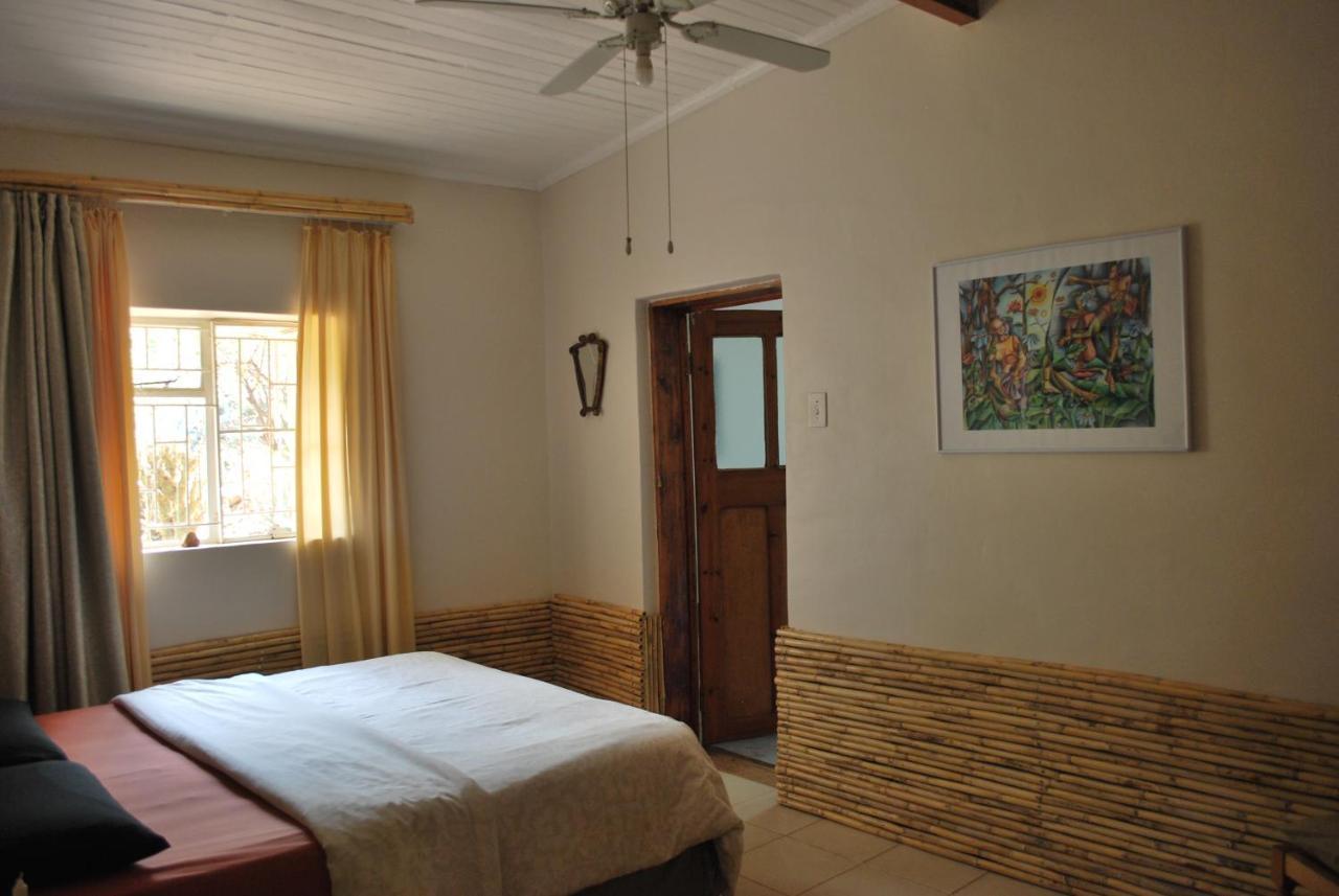 Amber Lagoon Backpackers Lodge Vleirivier Ngoại thất bức ảnh